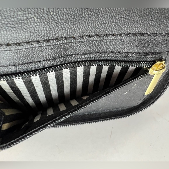 Betsey Johnson Luv Betsey Rose Multi Zip-Around Wallet Wristlet - Picture 5 of 12